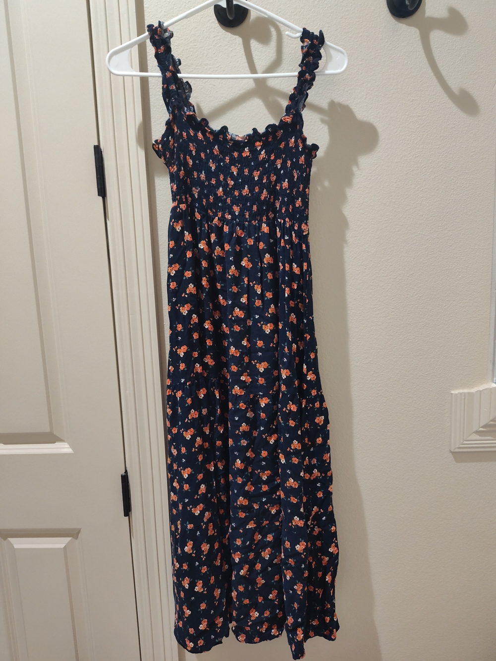 APRICOT Navy Floral Smocked Top with Orange and White Accents EUC Size 8